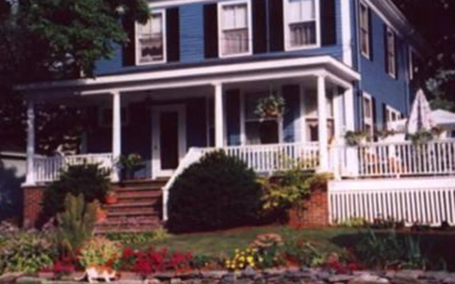 Fleetwood House Bed & Breakfast