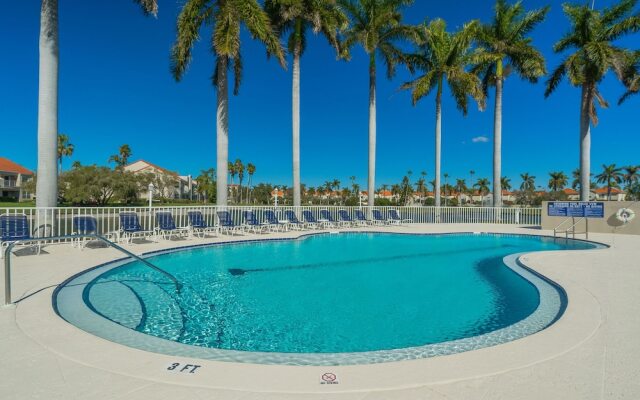 Vista Verde West by Vtrips