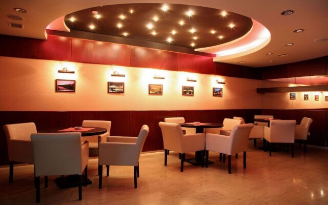 Praha Hotel