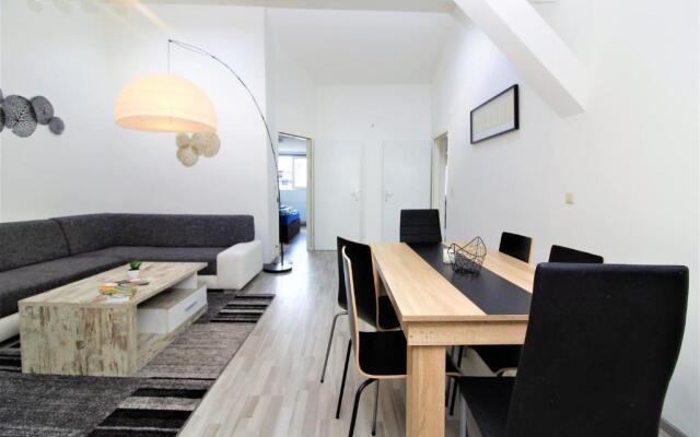 GOLD: Penthouse apartment Volkertmarkt