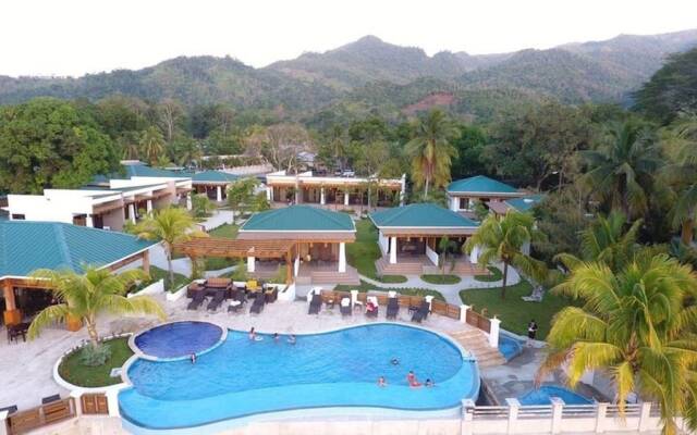 Paraiso Rainforest and Beach Hotel