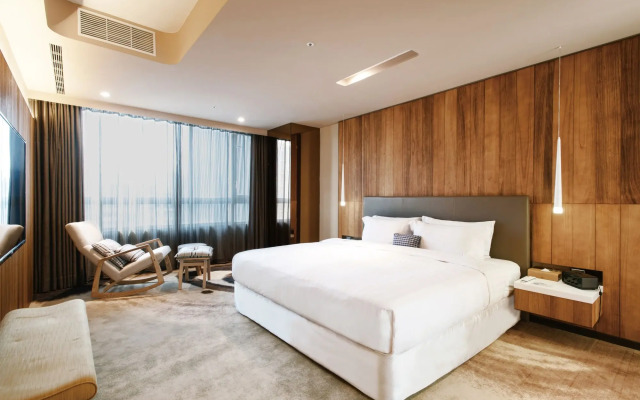 Home Hotel
