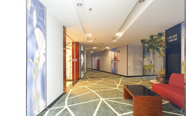 Calvin Hotel