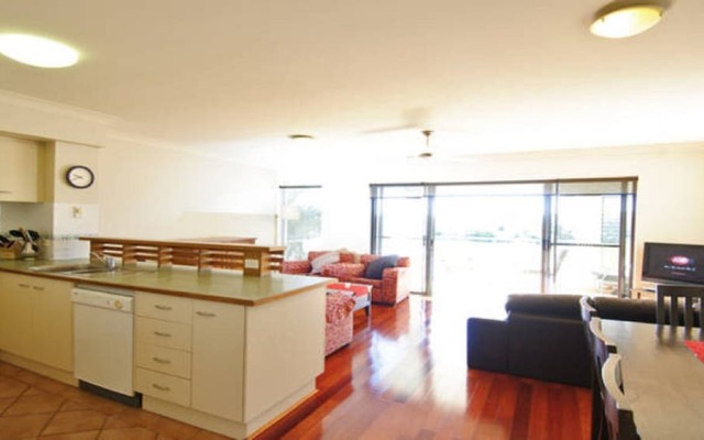 Sunrise Cove Apartment 21