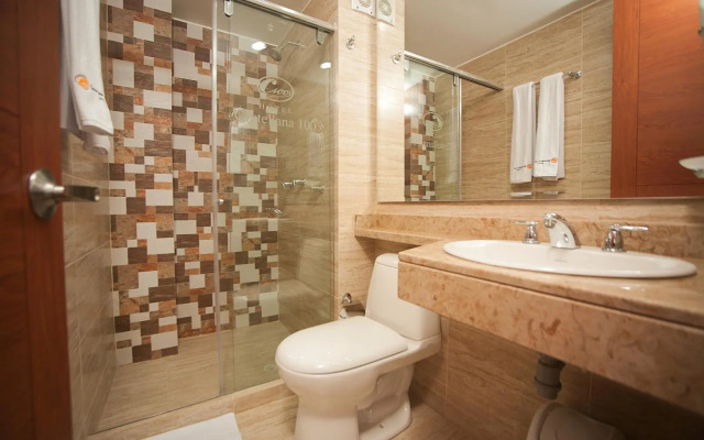 Hotel Castellana 100