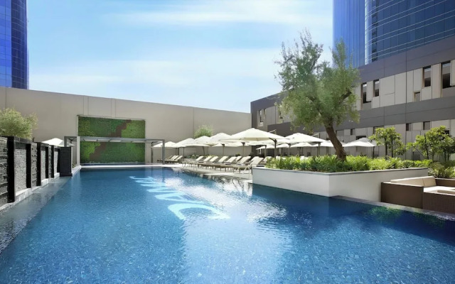 The Cosmopolitan Serene Living in a One Bedroom