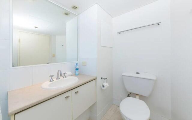 1 Bedroom Apartment In CBD Views