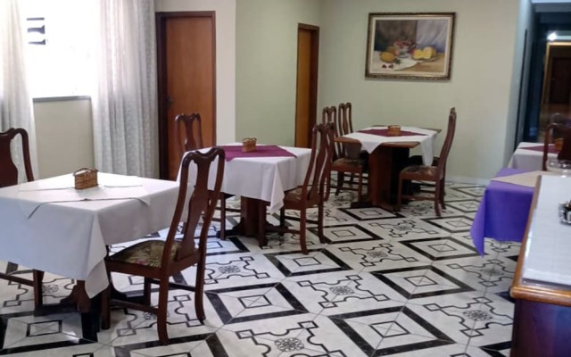 OYO Grande Hotel