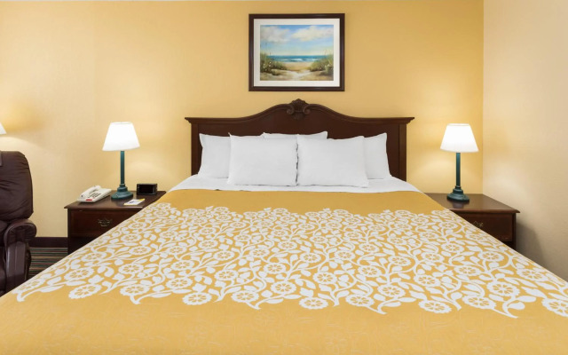 Days Inn by Wyndham Mt Pleasant-Charleston-Patriots Point