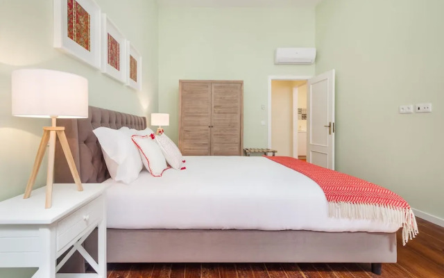 Nada05 · Faisama 5 Balcony View + Next to Ribeira!