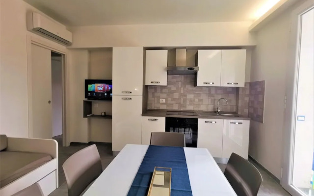 Golden Hotel & Apartments