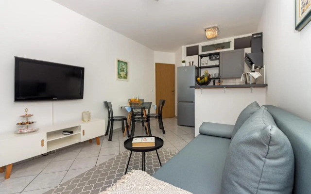 Apartment Beach Znjan