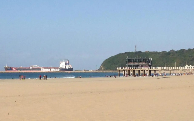 206 Tenbury Beach Apartment