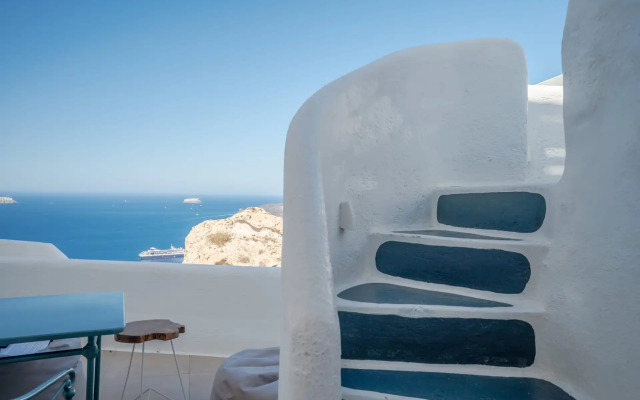Apeiron Blue Santorini - Sustainable Adults Only 14+