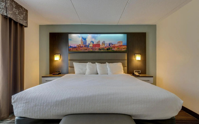 Club - Hotel Nashville Inn & Suites