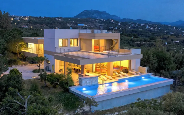 Villa Mirtylla luxury retreat. Pool Gym