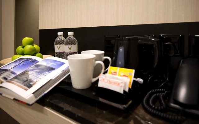 V Hotel Bencoolen