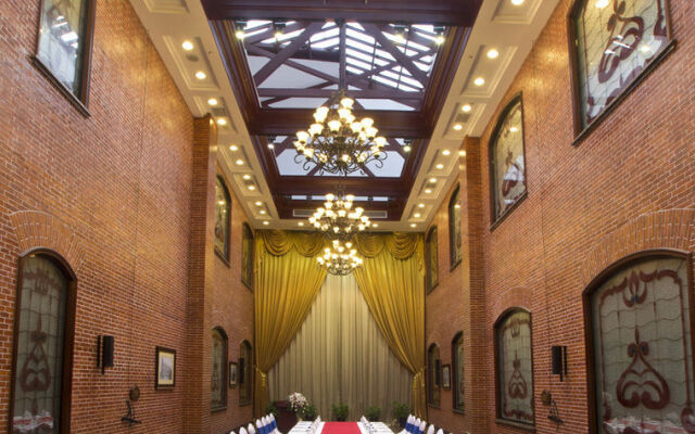 Astor House