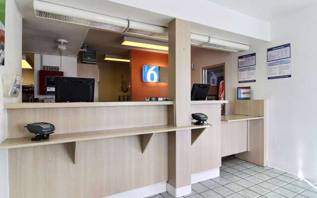 Motel 6 San Angelo, TX