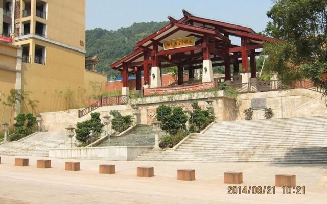 Danxia Valley Inn