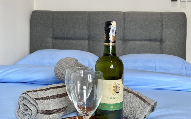 TR Residence Near Titiwangsa LRT By Iconique