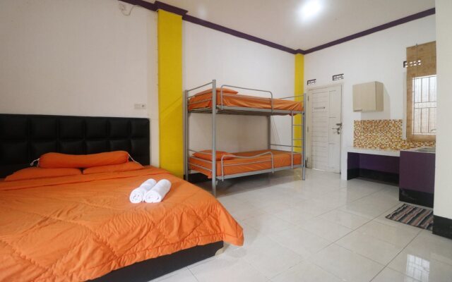 EMWEKA Guest House N Pavillion Balikpapan