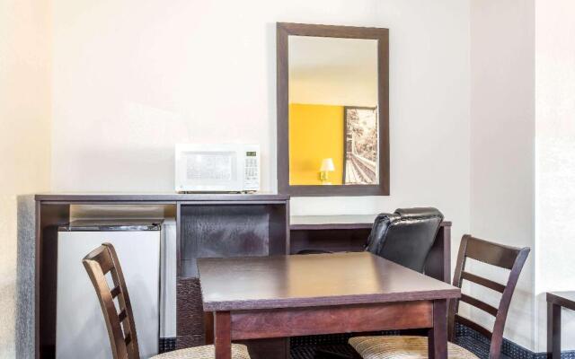 Super 8 Phoenix/Mesa/Gilbert Road