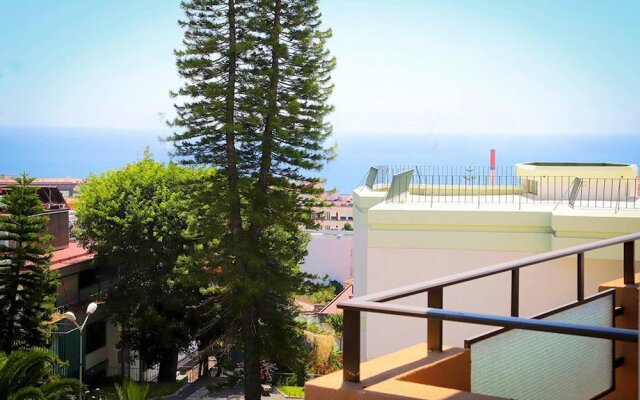 Apartment with 2 Bedrooms in Funchal, with Wonderful Sea View, Furnished Balcony And Wifi - 7 Km From the Beach
