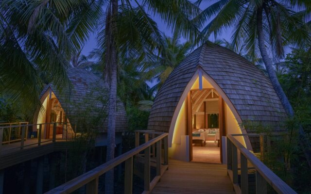 Emerald Faarufushi Resort & Spa