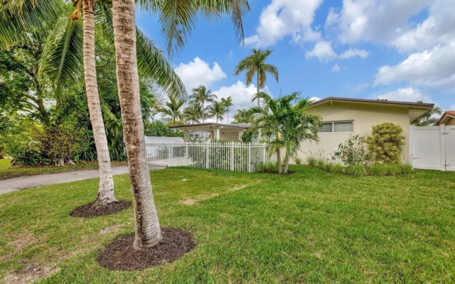 Waterfront Oasis w/ Enclosed Pool!