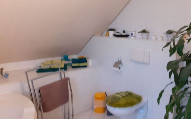 "lake View" Modern Retreat