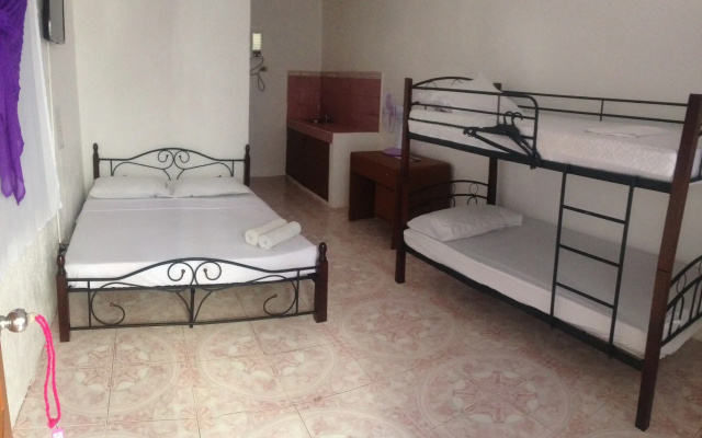 Lola's Lodge