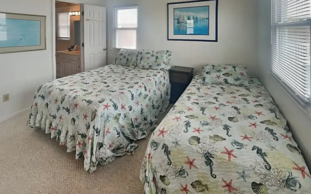 Bright's Beach Front by Topsail Realty