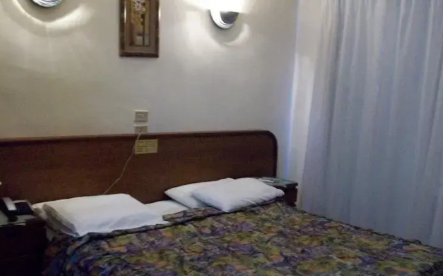 Noble Hotel