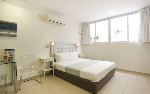 Sea Land Suites
