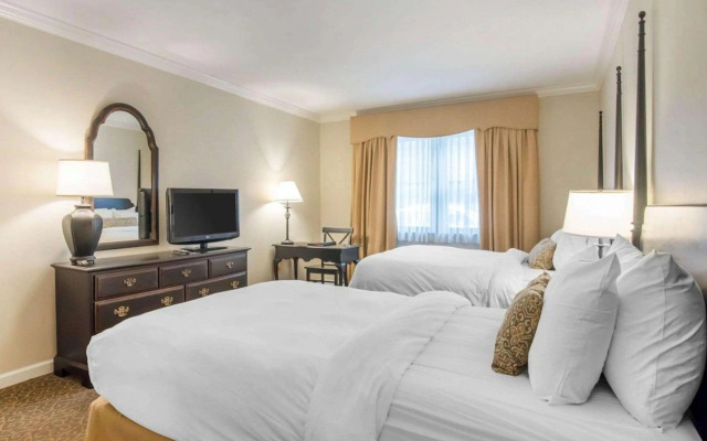 The Century House, an Ascend Collection Hotel