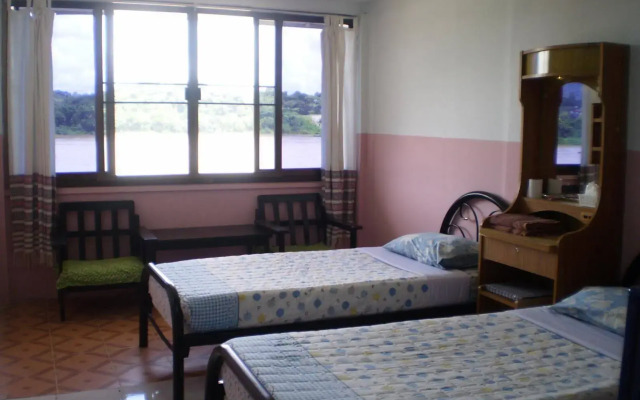 Chiangkhong River View Hotel