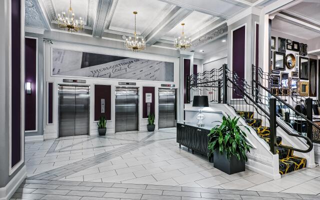Hotel Indigo Dallas Downtown by IHG