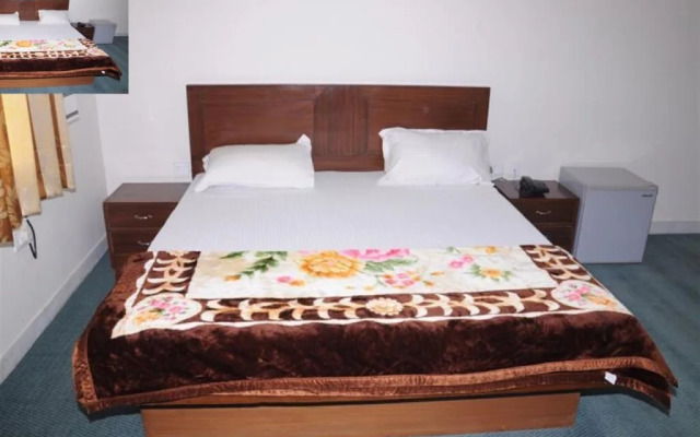 Hotel Devi Palace