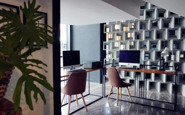 M Roof Hotel & Residences