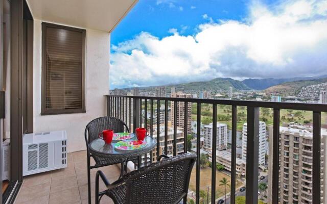 Waikiki Banyan #2609-T2