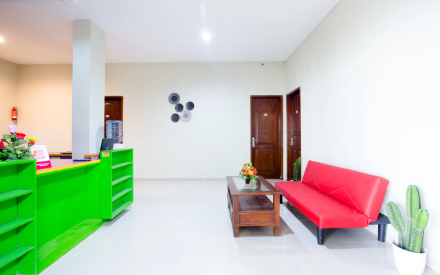 OYO 2409 Safara Guesthouse – Guest Rooms – Semarang