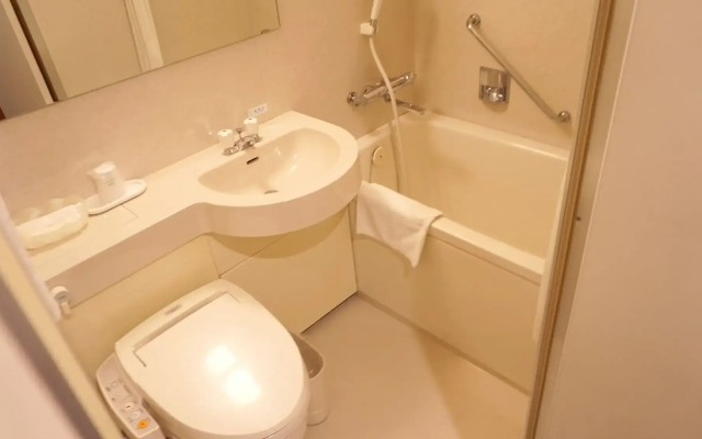 Hotel Okhotsk Palace