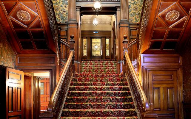 Macdonald Norwood Hall Hotel