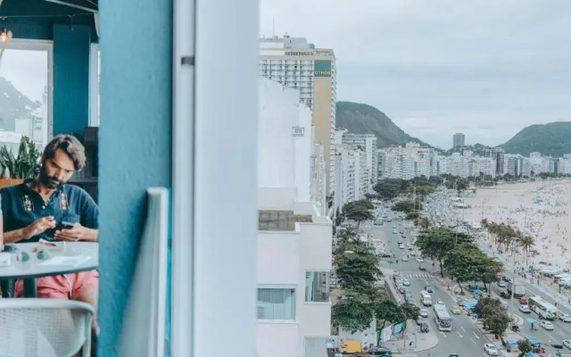 Rio Rentals 021- C066 Studio com maquina de lavar em Copacabana