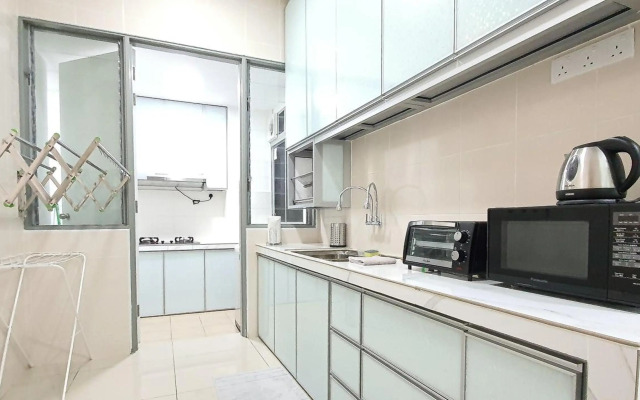 Dahlia Klcc View @ Rafflesia Condominium