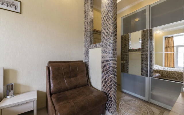 Апартаменты на набережной реки Мойки 10