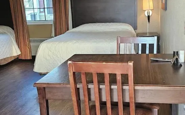 Dilley Motor Inn
