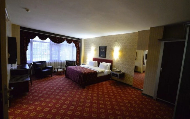 Hizel Hotel