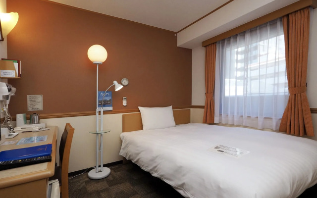 Toyoko Inn Matsuyama Ichibancho